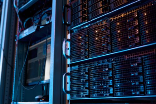 Comparing Large Load Tariffs for Data Centers Across U.S. Utilities